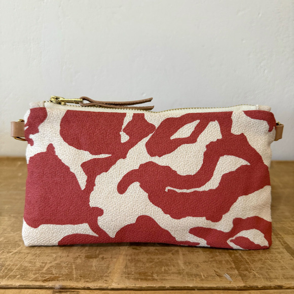 Erin Flett Handbags - Erin Flett Ellie Handmade Wristlet Barkcloth Dark Clay Vine Maine